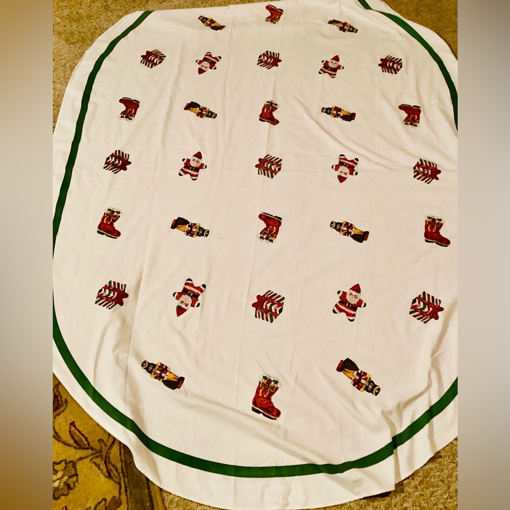 🎄 NUTCRACKER,SANTA, STOCKING  OVAL Christmas 🎄 Tablecloth   EPLVC 78” X 56”